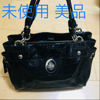 【未使用 美品】76%オフ！COACH コーチ ペイトンエンボス...