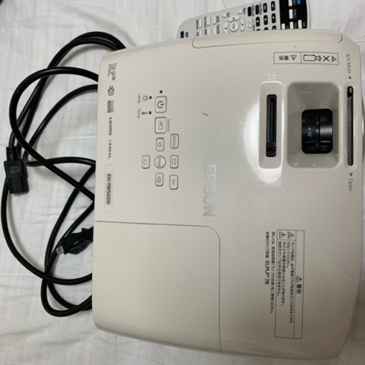 EPSON  EH-TW5200 プロジェクター