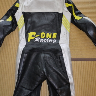 バイク用　革つなぎ　F-ONE RACING PRO　使用僅かな美品です　ツーリング、レース用に