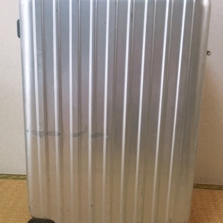 スーツケース・トラベルバッグ　大容量、軽量