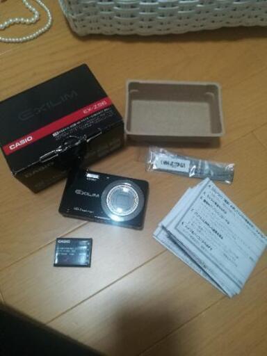CASIO　デジカメ
