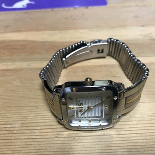 韓国国家情報院NISの腕時計でして非売品でございます(＾◇＾)