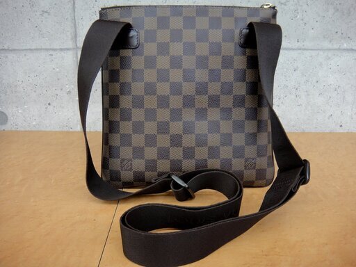 本物保証】 ルイヴィトン LOUIS VUITTON ダミエ ポシェット 