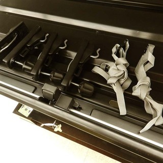 美品 イノー ルーフボックス３３ BRQ33 ホワイト  ☆ PayPay(ペイペイ)決済可能 ☆ 札幌市 北区 屯田