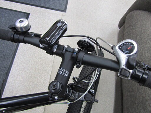 マウンテンバイク　２６インチ　ＭＴＢ　フロントサス　黒　LEDライト付き☆ PayPay(ペイペイ)決済可能 ☆ 札幌市 北区 屯田 マウンテンバイク 26インチ MTB フロントサス 黒 LEDライト付き