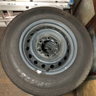 ハイエース 走行1万キロ未満 まだまだ使えます