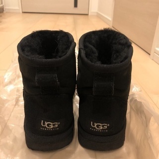 UGG】ショートムートンブーツ | logistic.tj