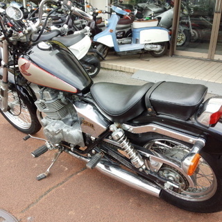 NO.2339　レブル　空冷４サイクル並列２気筒２５０ｃｃ　ブラック＆シルバー　☆彡