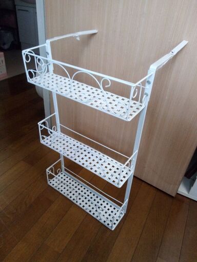 冷蔵庫脇収納ラック アークエスト 中浦和の収納家具 食器棚 キッチン収納 の中古あげます 譲ります ジモティーで不用品の処分 冷蔵庫脇収納ラック アークエスト 中浦和の収納家具 食器棚 キッチン収納 の中古あげます 譲ります ジモティーで不用品の処分