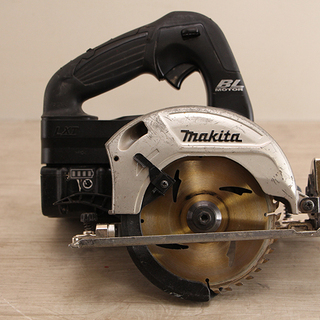  makita マキタ 充電式マルノコ 125ｍｍ HS471D 箱あり 18V (10UD3409YGw)