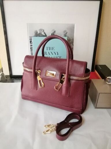 非常に美品17万。Max Mara　マルゴー　ショルダー付き　2wayハンドバッグ