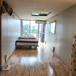 住宅用アルミコンテナ（約12m） 売ります！