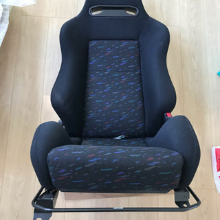 レカロ セミバケシート