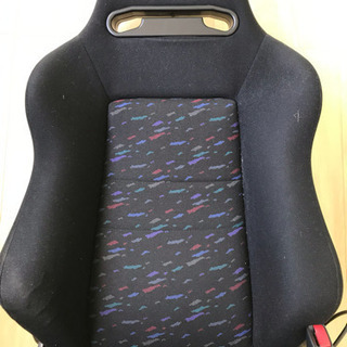 レカロ セミバケシート