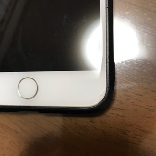 決まりました。画面割れiPhone7plus 128G SIMフリー