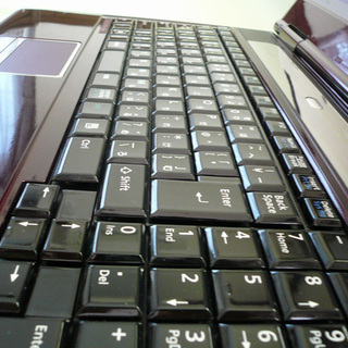 終了】富士通 FMV-BIBLO NF/E50 FMVNFE50CG(ワンレッド)