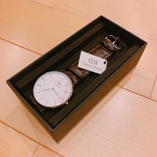 新品箱付き！ダニエルウェリントン 腕時計 DW00100025 