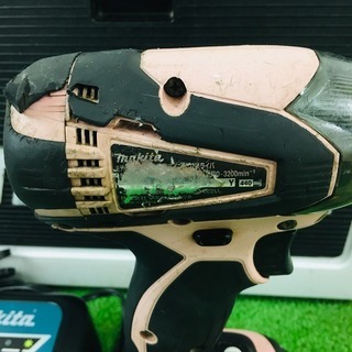 マキタ 充電式インパクトドライバ （バッテリー2個＆充電器付き