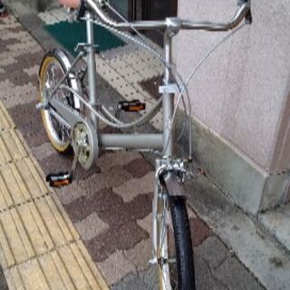 KON\