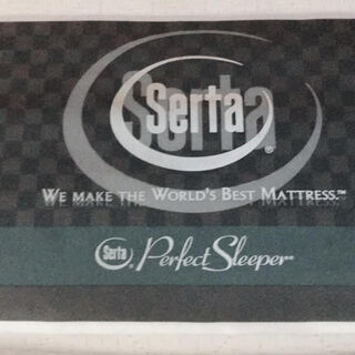 【終了しました】Sertaのマットレス2つ（2つでクイーンサイズになります）