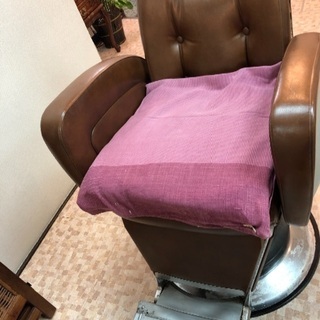 タカラ理容椅子1台 銀座駅そば