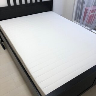 [IKEA]ダブルベッド(マットレス付き)