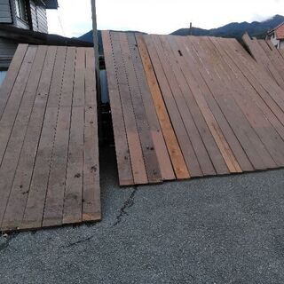 ウッドデッキ用木材　レッドシダー