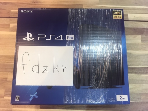 PlayStation 4 Pro ジェット・ブラック 2TB (CUH-7200CB01)をお譲りいたします。