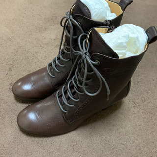 新品✨あしながおじさん 23.5㎝ ミドルブーツ スエード レザー 箱入 茶 新品✨あしながおじさん 23.5㎝ ミドルブーツ スエード レザー