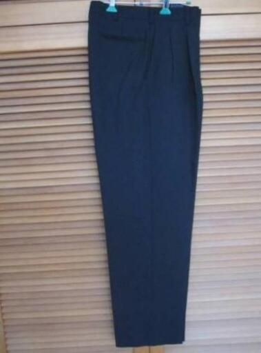 １回着用の美品高級KANSAI FORMALブラック系無地身長180cmベスト付ツータック冠婚葬祭礼服