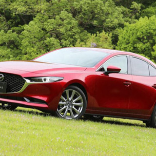 Mazda3のセダン新古車を安く譲ります。