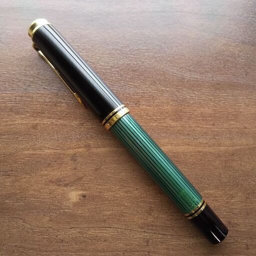 ペリカン 万年筆 M800 保証書付 緑縞の整ったもの
