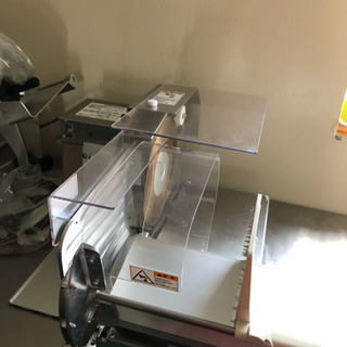 食パンスライサー