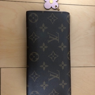 ルイヴィトン エミリー長財布