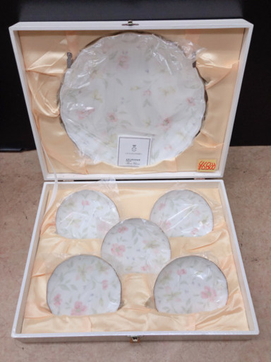 仙台市若林区〜ナルミボーンチャイナ/食器セット