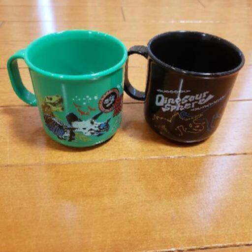 恐竜コップ 2種 プラスチック 近藤えりか 吹田の生活雑貨の中古あげます 譲ります ジモティーで不用品の処分 恐竜コップ 2種 プラスチック 近藤えりか 吹田の生活雑貨の中古あげます 譲ります ジモティーで不用品の処分