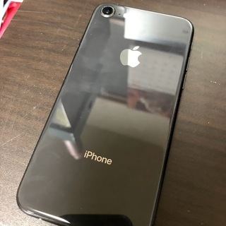 au iPhone8 64GB グレー ホームボタン割れあり