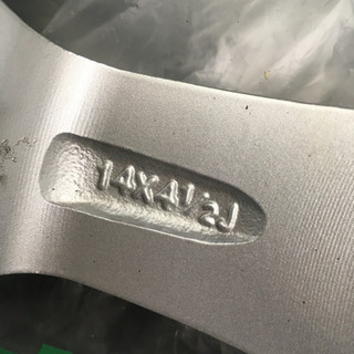 取引中軽自動車スタッドレスタイヤ4本