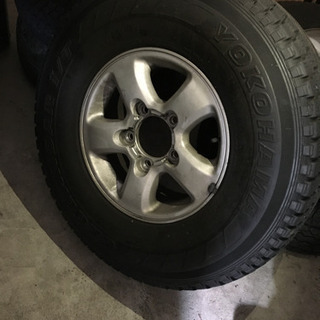 値下げしました】スタッドレス【LT285/75R16】 116/113Q 