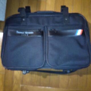 thomas mendoza 　旅行用スーツケース