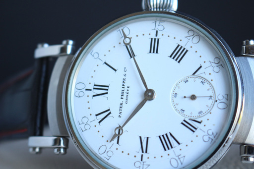 1881年 パテックフィリップ懐中時計ムーブメント使用カスタム腕時計 フルエングレービング 白文字盤