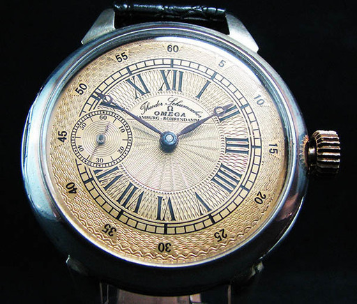 下取＆値引き交渉あり 1908年 アンティークビンテージ オメガ懐中時計のムーブメント使用 カスタム腕時計　オリジナル銀ケース　金ギョーシェ文字盤Ⅱ