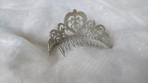 美品 ディズニープリンセス ティアラ ビビディバビディブティック ダーラナホース 伊勢崎のキッズ用品 子供 用ファッション小物 の中古あげます 譲ります ジモティーで不用品の処分