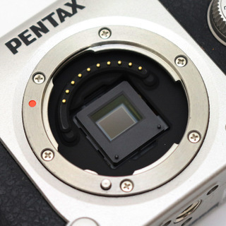 PENTAX ペンタックス ミラーレス一眼レフ カメラ Q10 + レンズキット 02STANDARD ZOOM 5-15mm F2.8-F4.5 動作確認済
