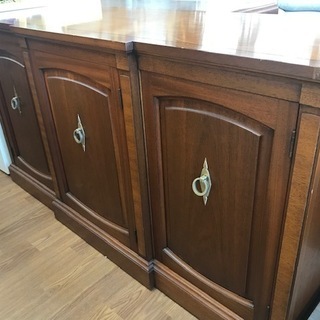 【ﾄﾚﾌｧｸ浦和店】サイドボード売場展示中！【DREXEL HERITAGE】