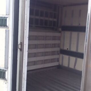 4t車の冷凍デリばんの箱訳ありエルフ4トン車の箱