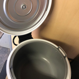 業務用　タイガー電子ジャー　保温　4L(2升2合)