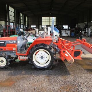【SOLD　OUT】クボタ　トラクター　GL241　パワステ　水平　逆転　麦踏みローラー付　25馬力　【農機具でっく】【茨城】【トラクター】 SOLD OUT】クボタ トラクター GL241 パワステ 水平 逆転 麦踏み