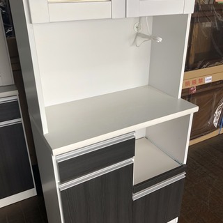 新品！食器棚！オープンタイプでスライドレールが付いてて16800円 