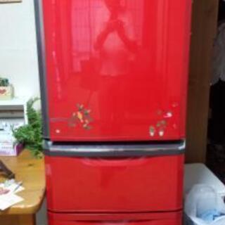 赤黒のかわいい冷蔵庫